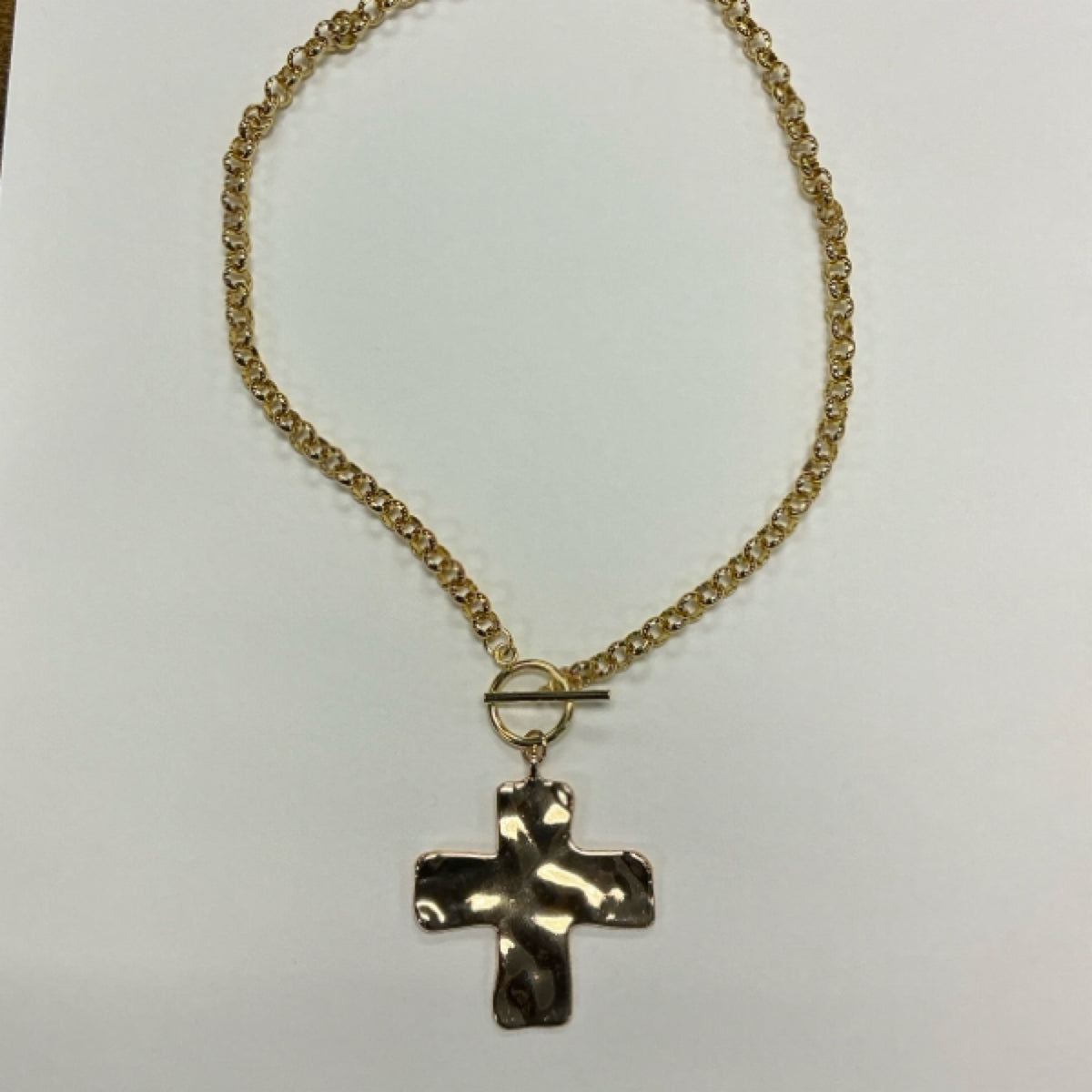 Necklace - Chunky cross - Gold