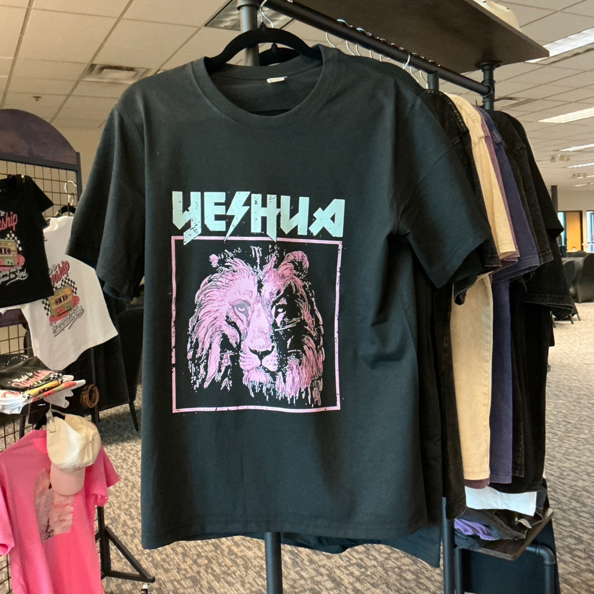 T-shirt - Yeshua - Black