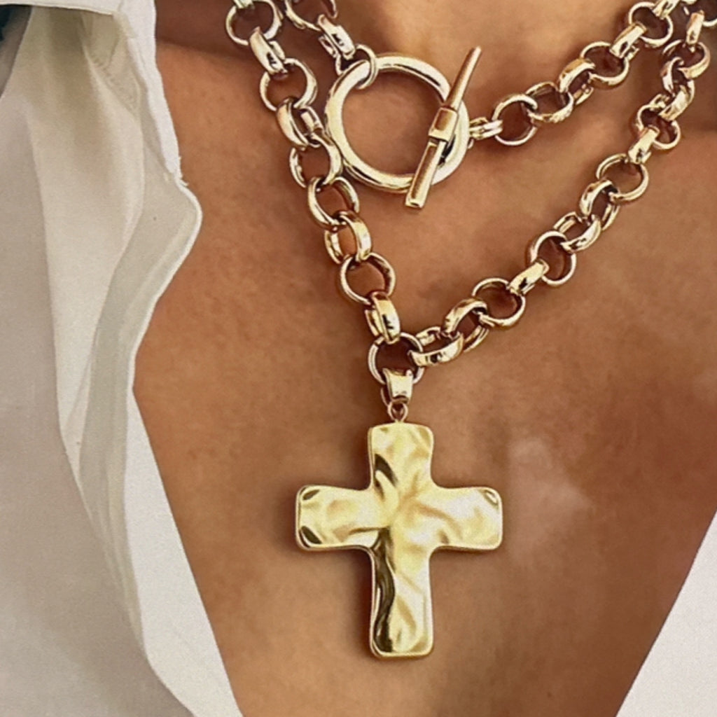 Chunky Cross Toggle Clasp necklace