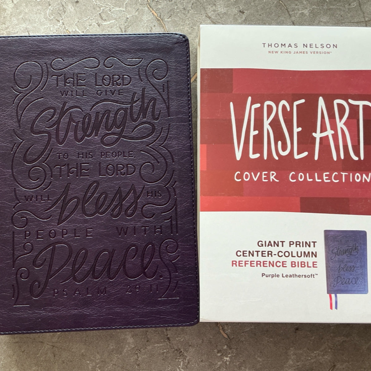 Bible - NKJV, Giant Print Center-Column Reference Bible, Verse Art Cover Collection, Leathersoft, Purple, Red Letter, Comfort Print: Holy Bible, New King James Version Imitation Leather