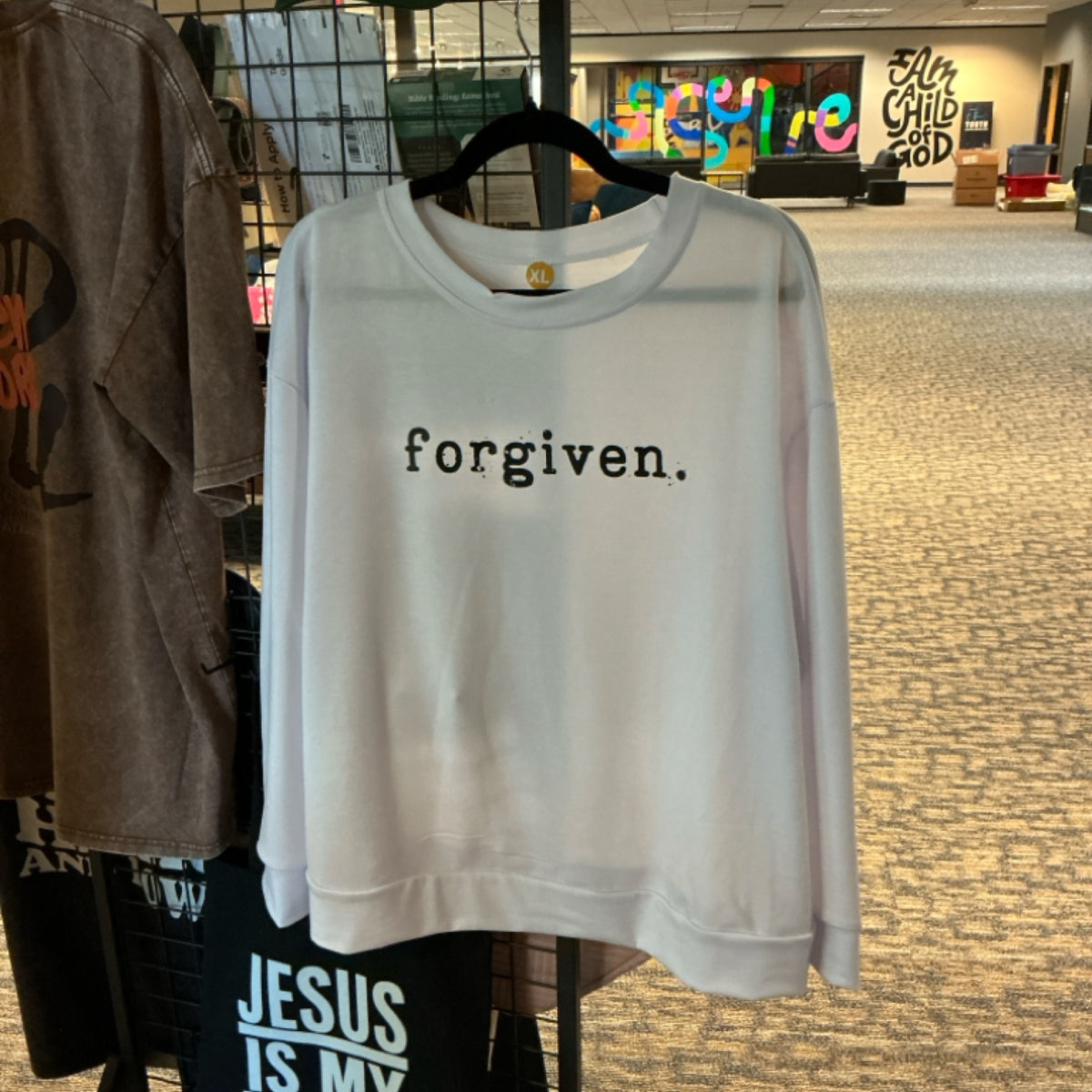 Sweatshirt - White - Forgiven