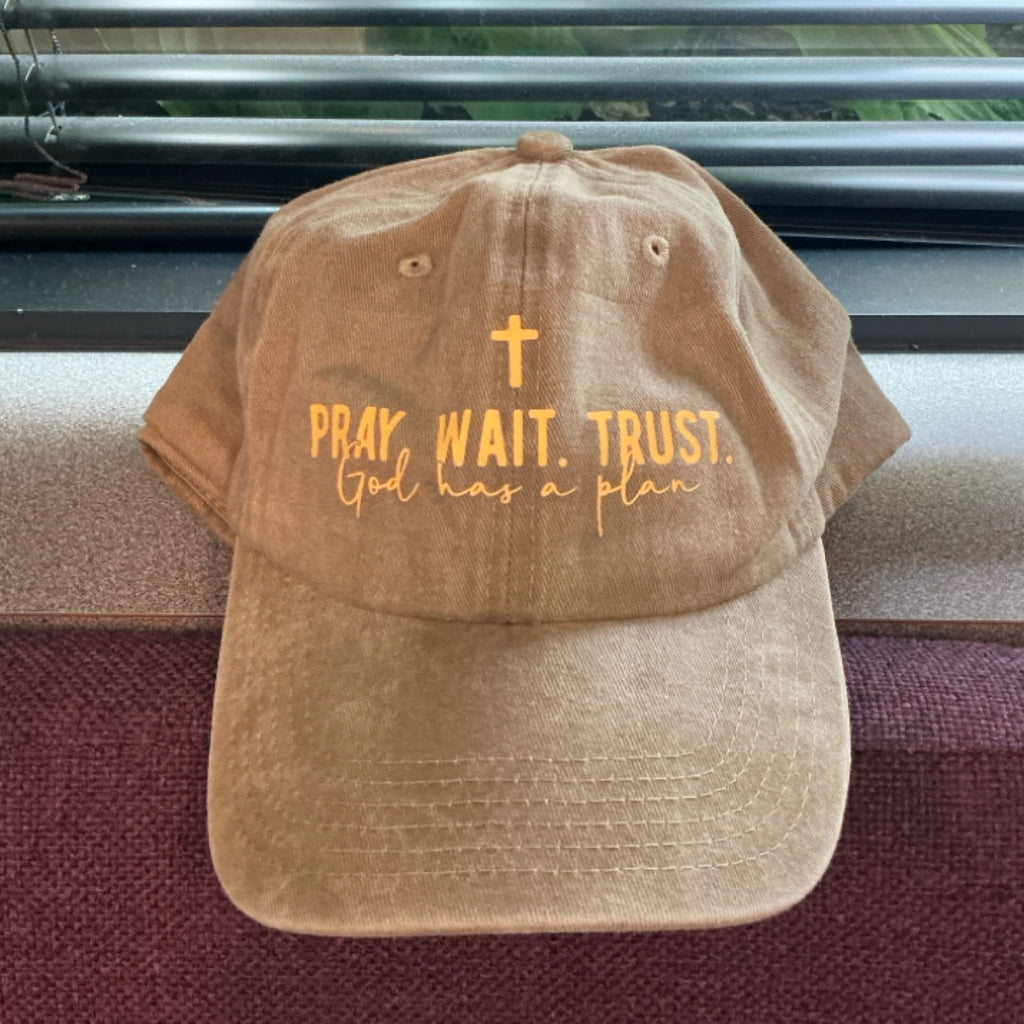 Trucker/Baseball hat - Pray Wait Trust