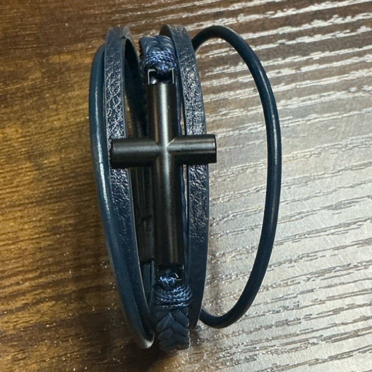 Bracelet - navy cross leather